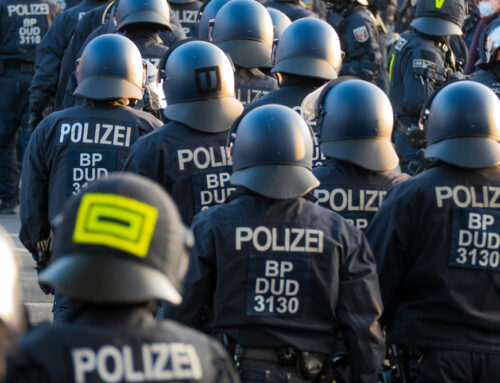 Volksfront gegen AfD-Parteitag: Wird die berüchtigte “Kölner Linie” zu Verletzten führen?